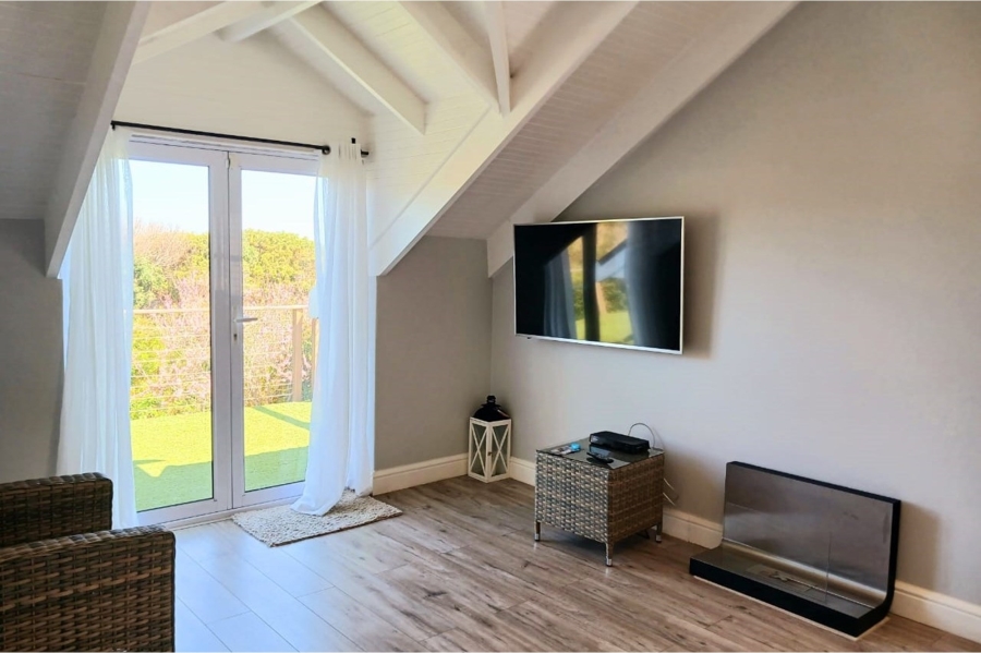 4 Bedroom Property for Sale in Noordhaven Western Cape